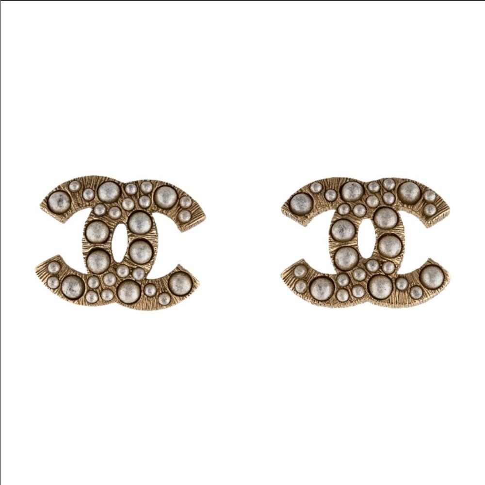 Chanel brushed gold faux pearls CC earrings
